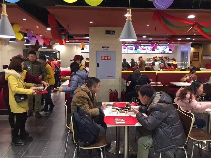 滿(mǎn)座.jpg